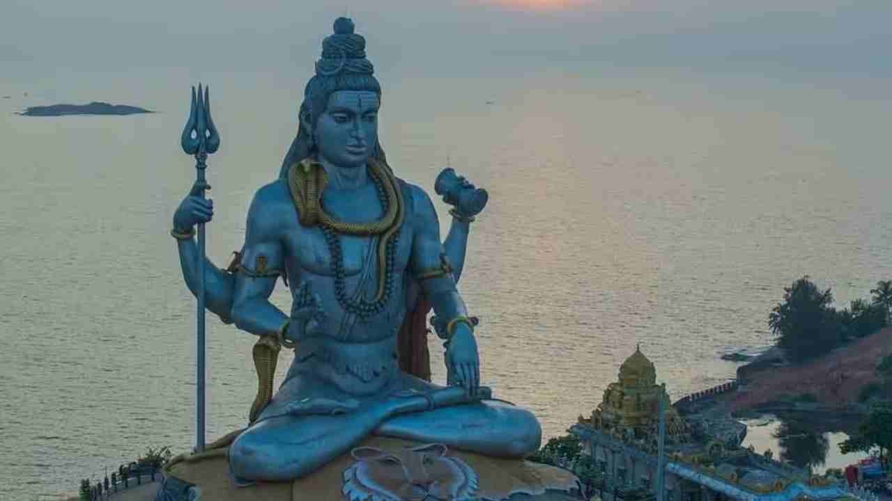 Maha Shivaratri 2023:  శివనామస్మరణతో మారుమోగుతున్న శైవక్షేత్రాలు.. మహాశివరాత్రి శుభాకాంక్షలు తెలిపిన సీఎం జగన్..  Live Updates