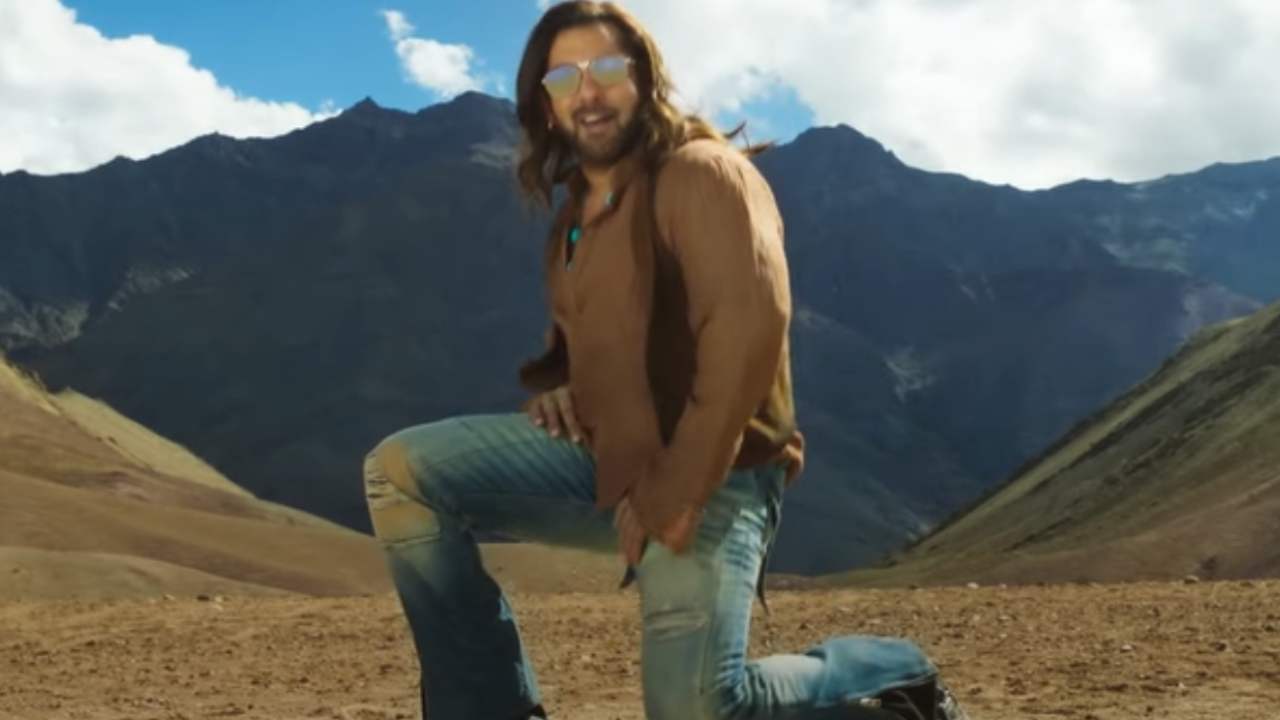 Salman Khan: సల్మాన్ డ్యాన్స్ స్టెప్‌పై వైరలవుతోన్న నెటిజన్స్ కామెంట్స్