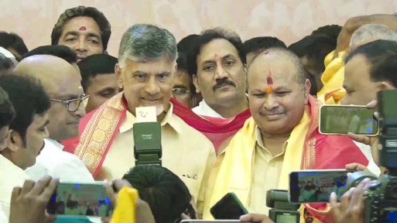 Kanna Lakshminarayana: చంద్రబాబు సమక్షంలో టీడీపీలో చేరిన మాజీ మంత్రి కన్నా లక్ష్మీనారాయణ