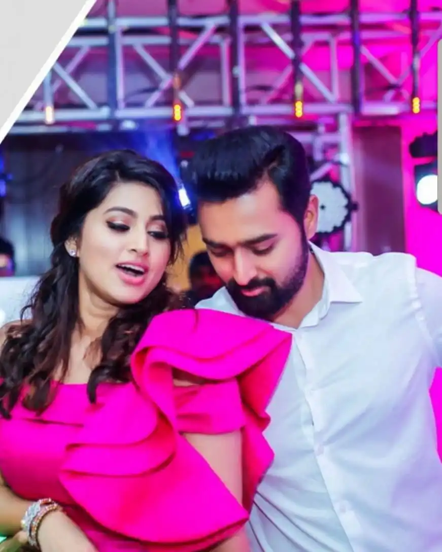 Love Couple Prasanna Sneha Valentines Day Special photos