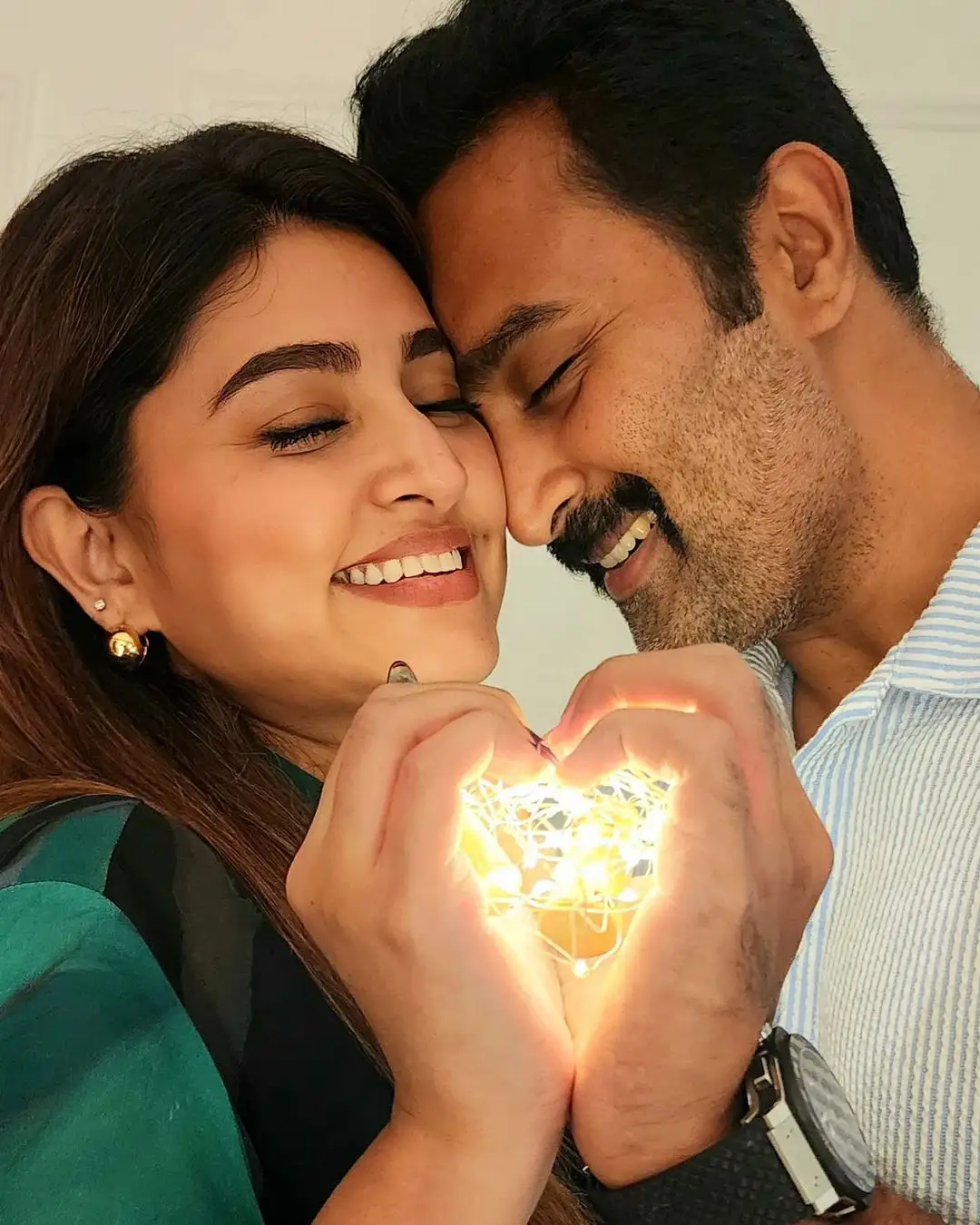 Love Couple Prasanna Sneha Valentines Day Special photos