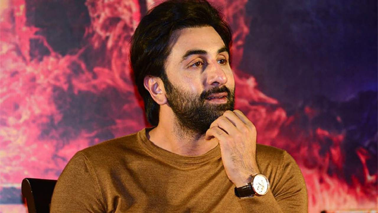 Ranbir Kapoor : దాదాసాహెబ్ ఫాల్కే అవార్డుకి నేను అర్హుడిని కాదు.. రణ్‌బీర్!