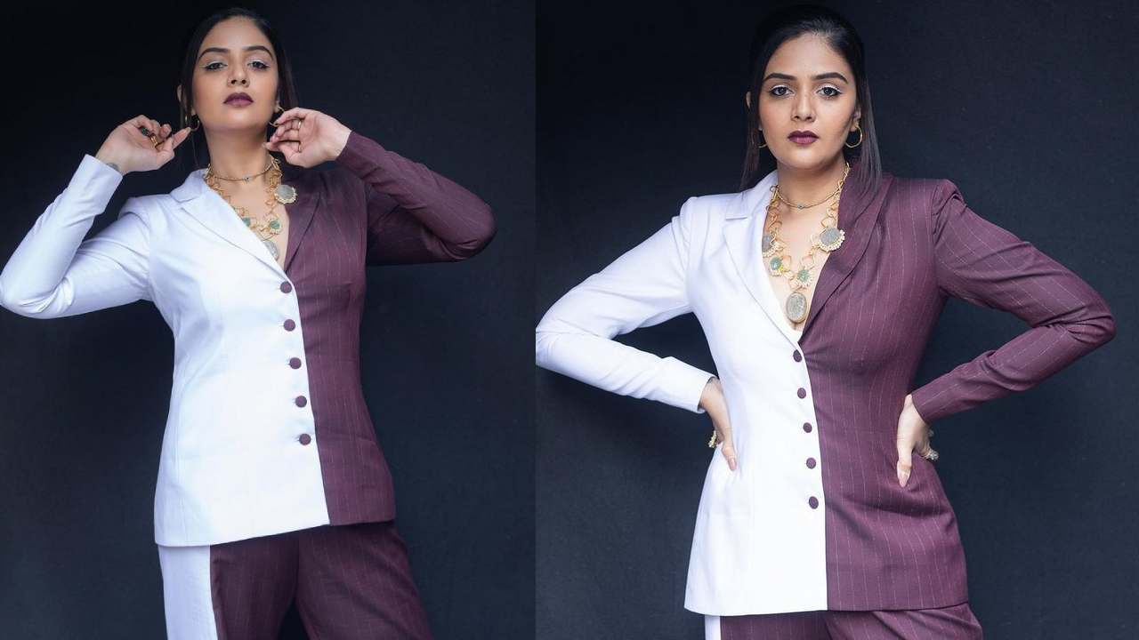 Sreemukhi: ట్రెండింగ్ అవతార్‌లో శ్రీముఖి పరువాలు.. !