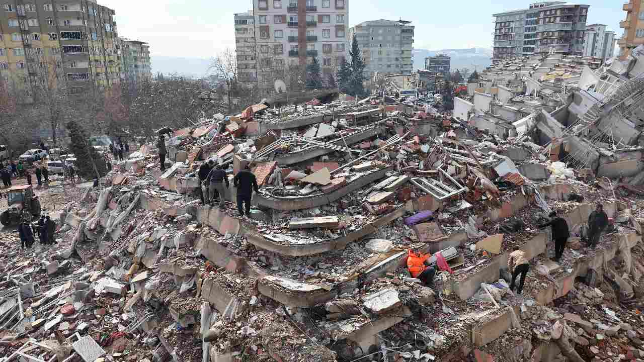 Turkey Earthquake: టర్కీలో మళ్లీ భూకంపం.. రిక్టర్ స్కేలుపై 5.6గా నమోదు