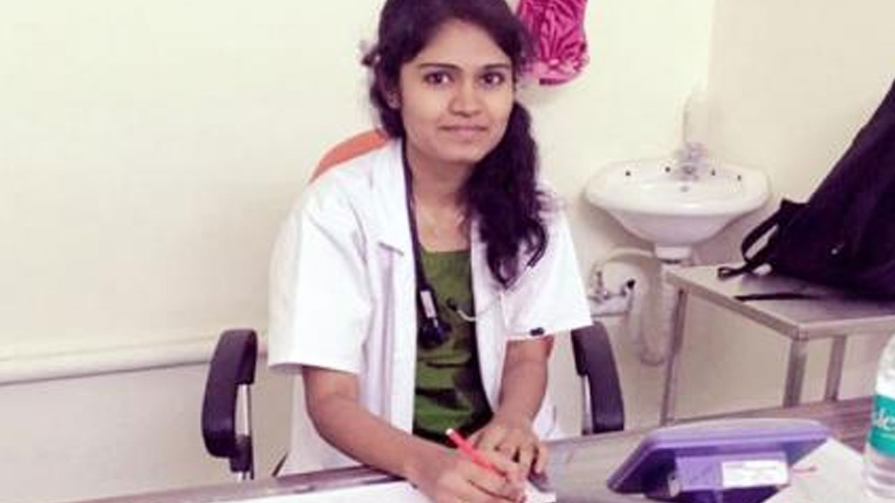 Medico Preeti Case: ర్యాగింగ్ కాదు, ఆ కారణం వల్లే ఆత్మహత్యాయత్నం.. వైద్య విద్యార్థి ప్రీతి కేసుపై వరంగల్ సీపీ కీలక విషయాలు