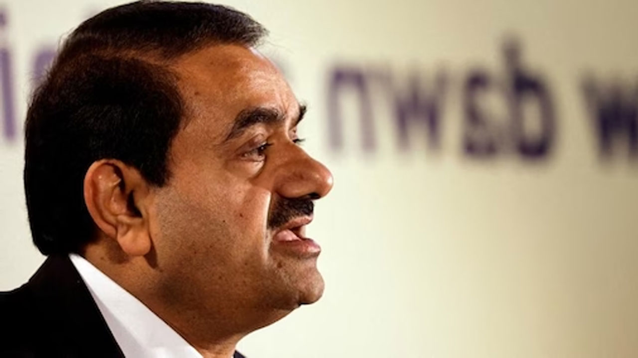 Hindenburg Effect: పతనంలోనూ అదానీ రికార్డ్.. ఒక్క రిపోర్టుతో $120 బిలియన్ల నుంచి ఏకంగా $49 బిలియన్లకు వచ్చిన సంపద