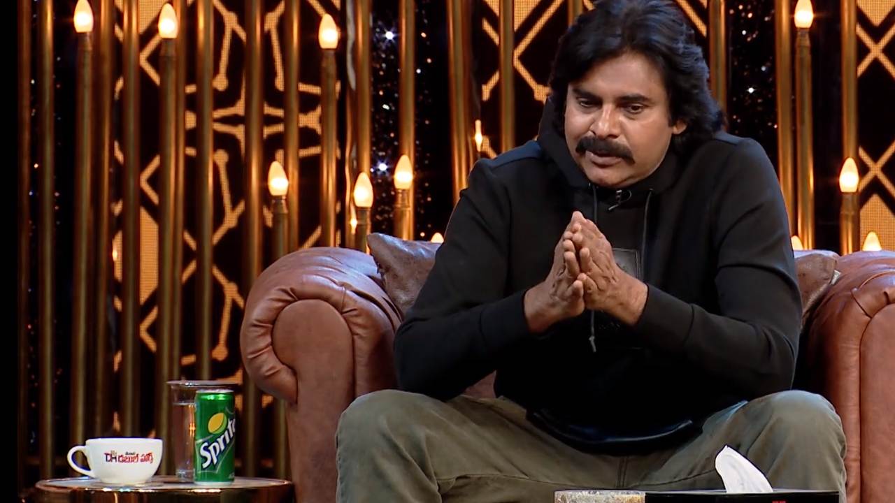 Pawan Kalyan 3 Marriages : అసలు పెళ్లే చేసుకోవాలనుకోలేదు.. మూడు పెళ్లిళ్లపై పవన్ క్లారిటీ.. బాలయ్య వార్నింగ్.