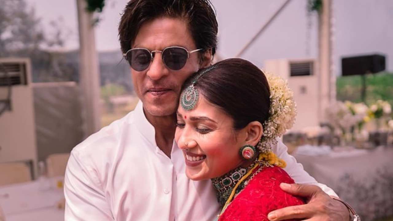 Nayanathara : అందరి ముందు షారుఖ్ కి ముద్దు ఇచ్చిన స్టార్ హీరోయిన్..