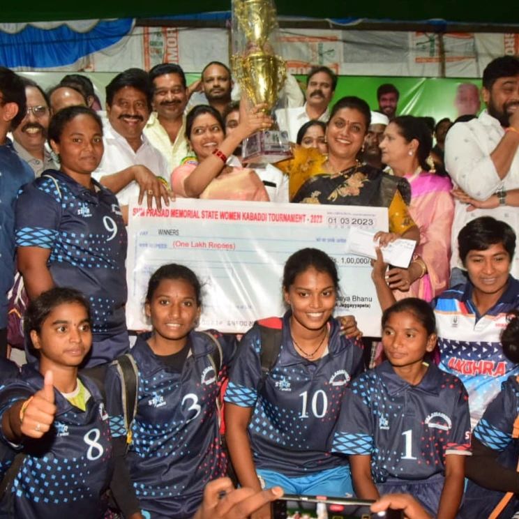 Minister Roja played Kabaddi