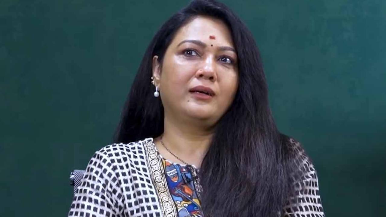 Actress Hema: లిప్‌లాక్ వీడియోపై హేమ ఫైర్.. సైబర్ క్రైమ్‌కు ఫిర్యాదు!