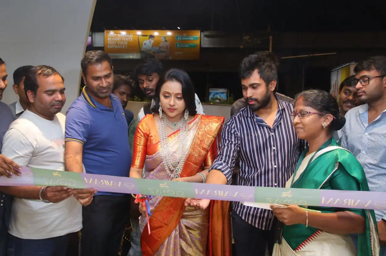 Anchor Suma launch a jewellery shop opening
