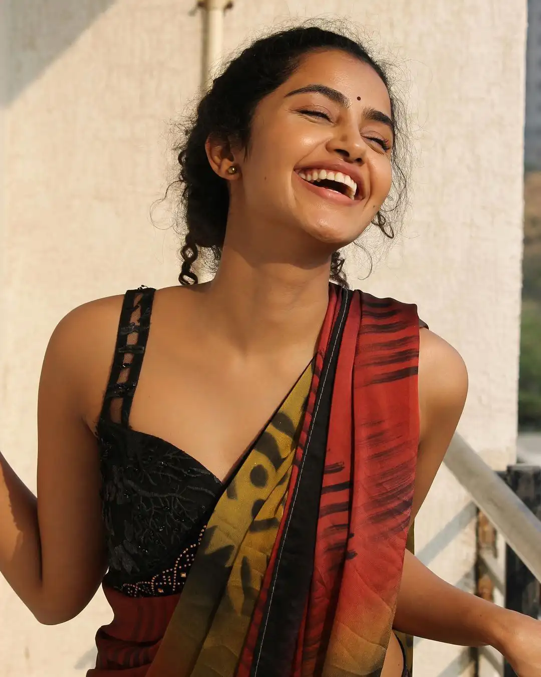 Anupama Parameswaran Cutest looks in Saree photos goes viral