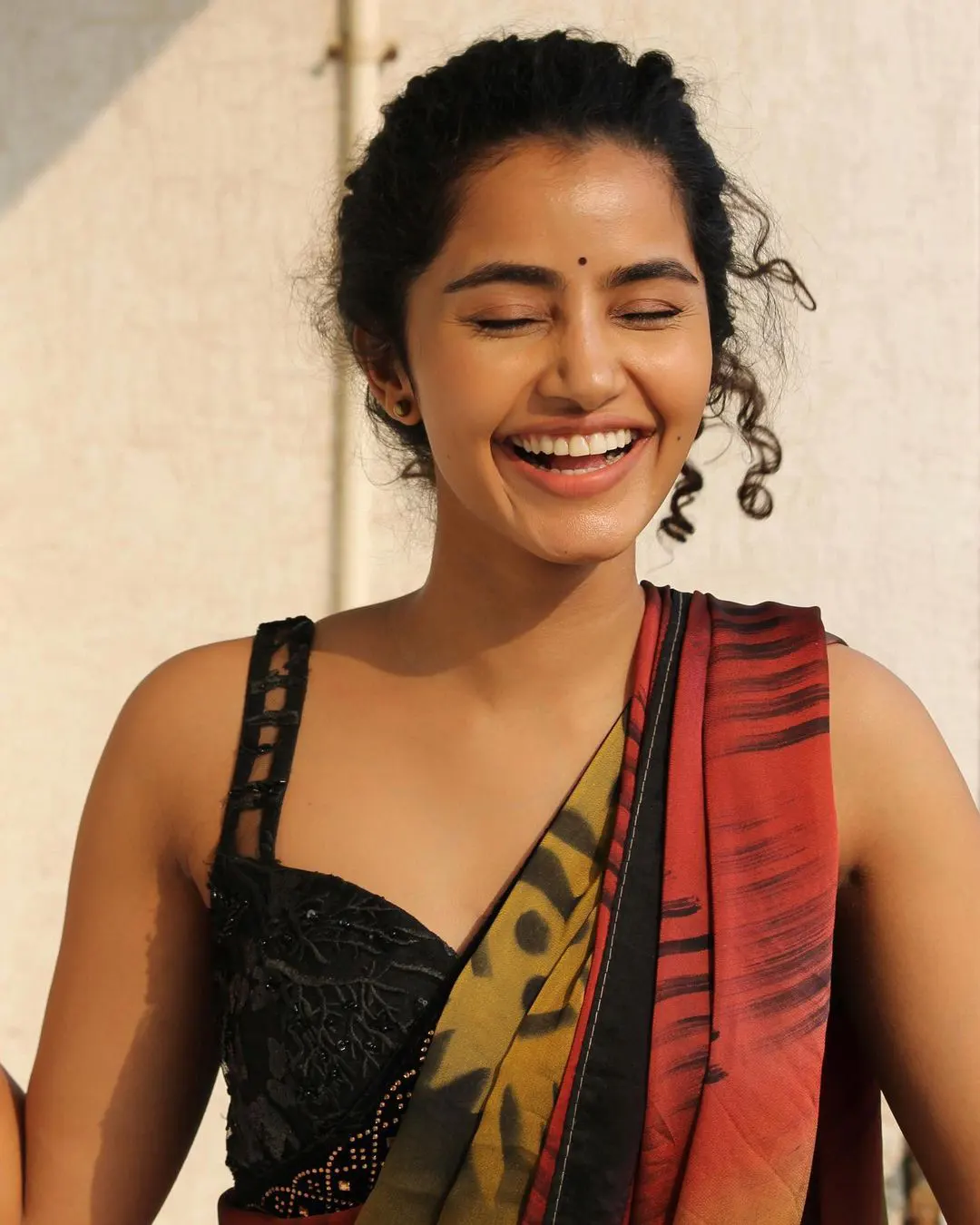 Anupama Parameswaran Cutest looks in Saree photos goes viral
