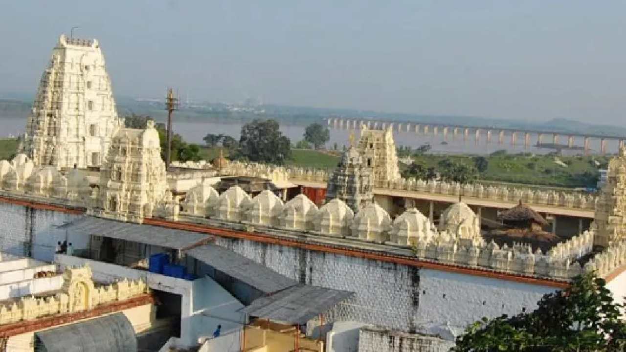 Bhadradri: భద్రాద్రిలో రాములోరి కల్యాణానికి ఏర్పాట్లు పూర్తి.. సీఎం కేసీఆర్ హాజరుపై సందిగ్ధత