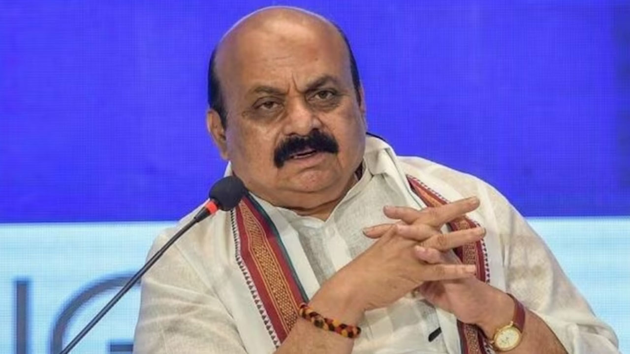 Karnataka Polls: ఎటూ తేల్చని బీజేపీ అధిష్టానం.. మళ్లీ ముఖ్యమంత్రి తానేనంటున్న బొమ్మై