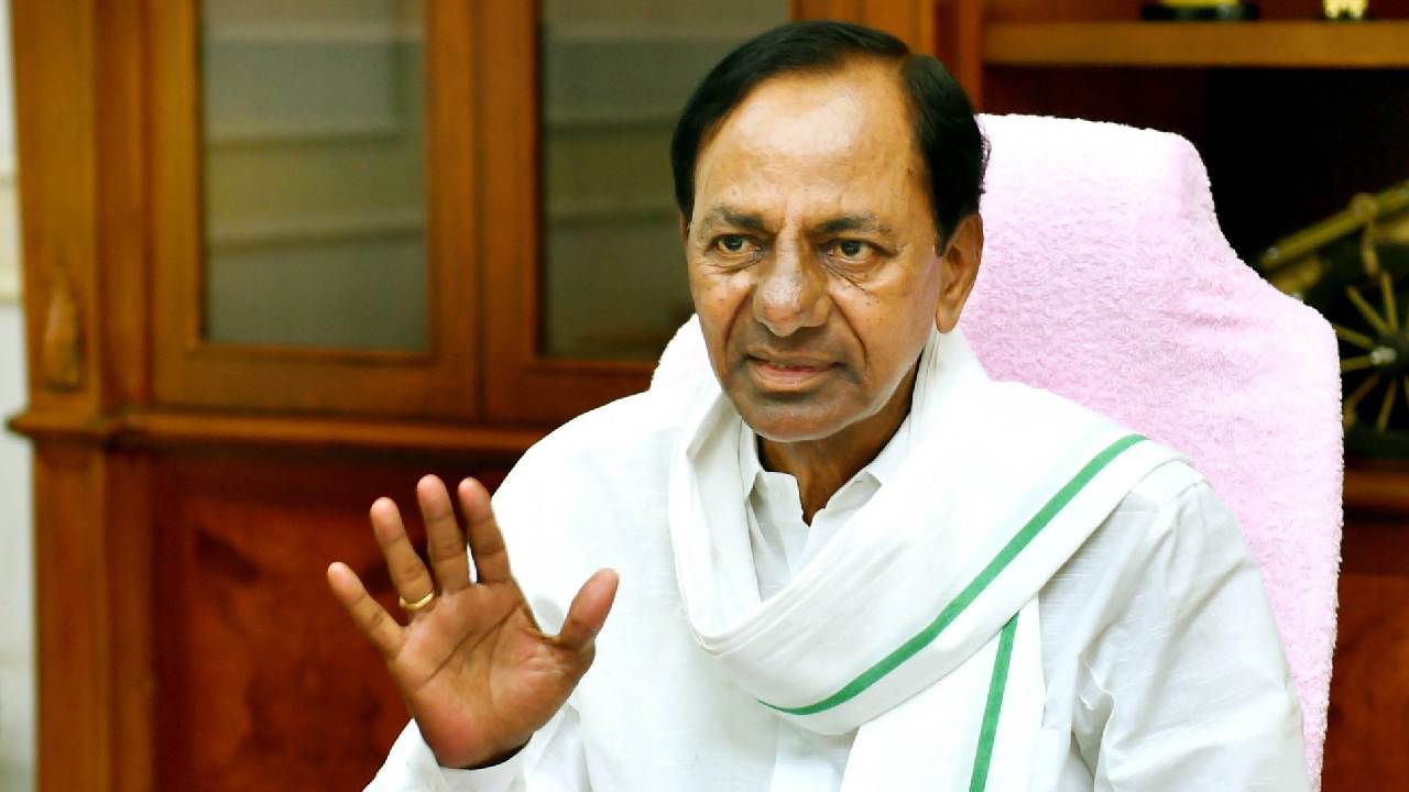 CM KCR: దేశ చరిత్రలో ఇదో చీకటి రోజు.. రాహుల్ గాంధీ అనర్హత వేటుపై సీఎం కేసీఆర్.. ఖండించిన కేటీఆర్, కవిత