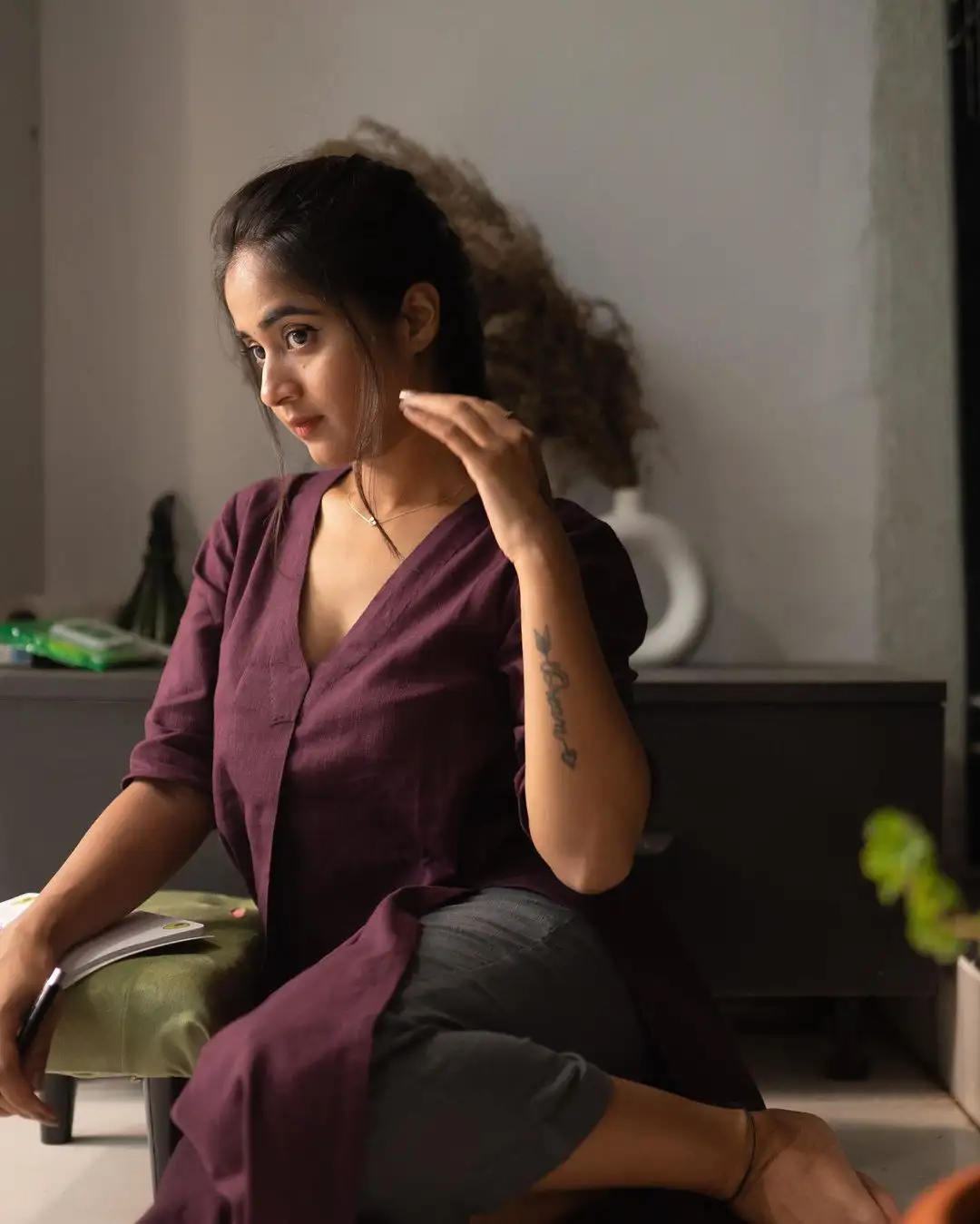 Deepthi Sunaina Cute poses with her pet dog