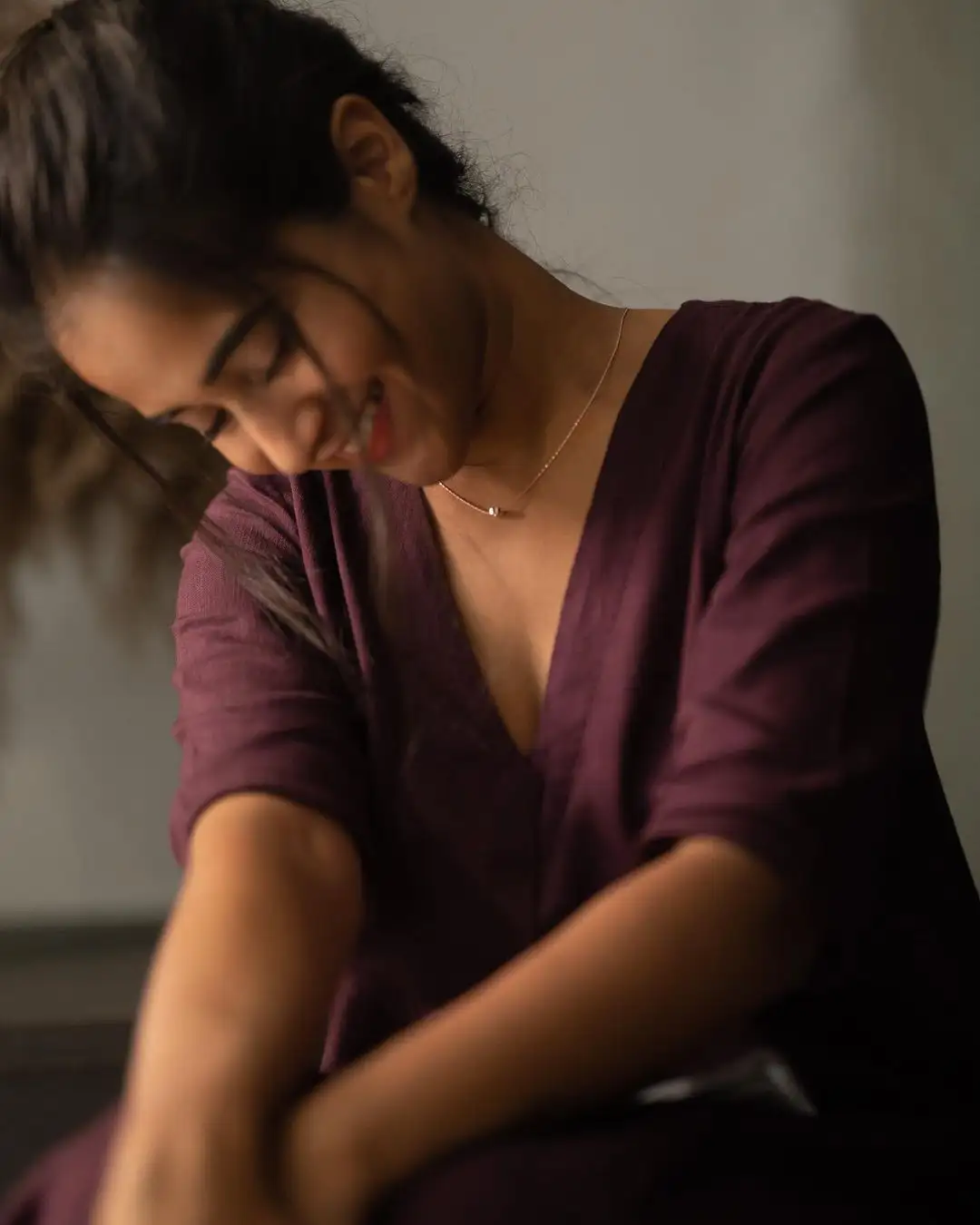 Deepthi Sunaina Cute poses with her pet dog