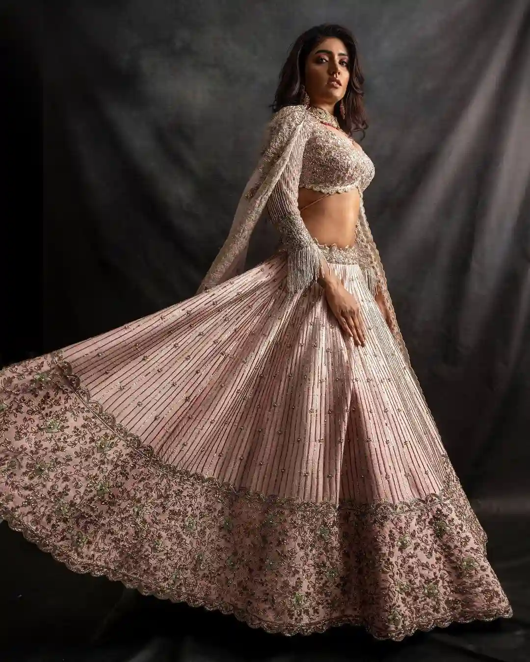 Eesha Rebba shines in Ghagra Choli at Fashon Show