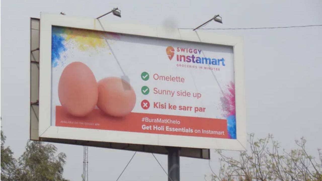 Holi 2023..Swiggy ‘Egg Ad’ : ‘గుడ్లను ఆమ్లెట్‌ వేసుకోవడానికి వాడండీ..ఎవరి తలమీదా కొట్టడానికి కాదు’ హోలీ స్విగ్గీ యాడ్‌పై ఆగ్రహం