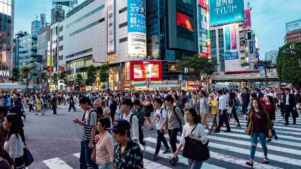 Japan Birth Rate: పిల్లల్ని కనకపోతే జపాన్ కనుమరుగవుతుంది.. జననాల రేటు తగ్గుదలపై ప్రభుత్వం ఆందోళన