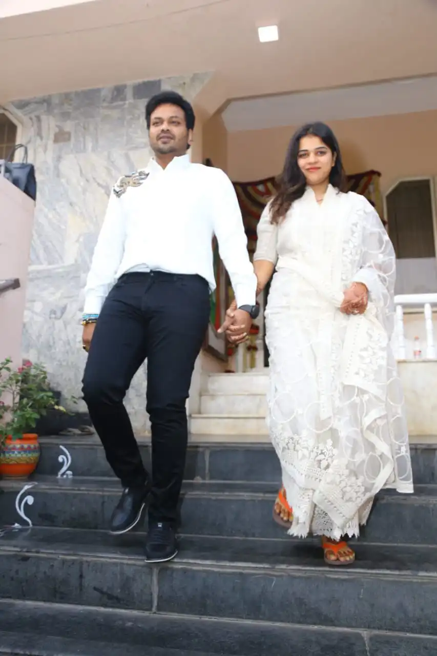 Manchu Manoj and Bhuma mounika going to allagadda