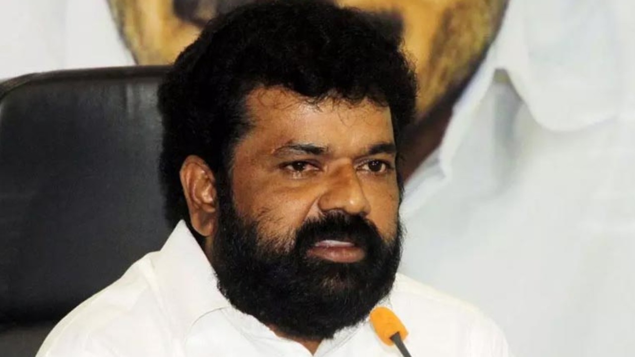 MP Nandigam Suresh : క్రాస్ ఓటింగ్ చేశారనే శ్రీదేవి సస్పెండ్.. ఆమెకు ప్రాణ హాని వైసీపీతో కాదు టీడీపీతోనే : ఎంపీ నందిగం సురేష్