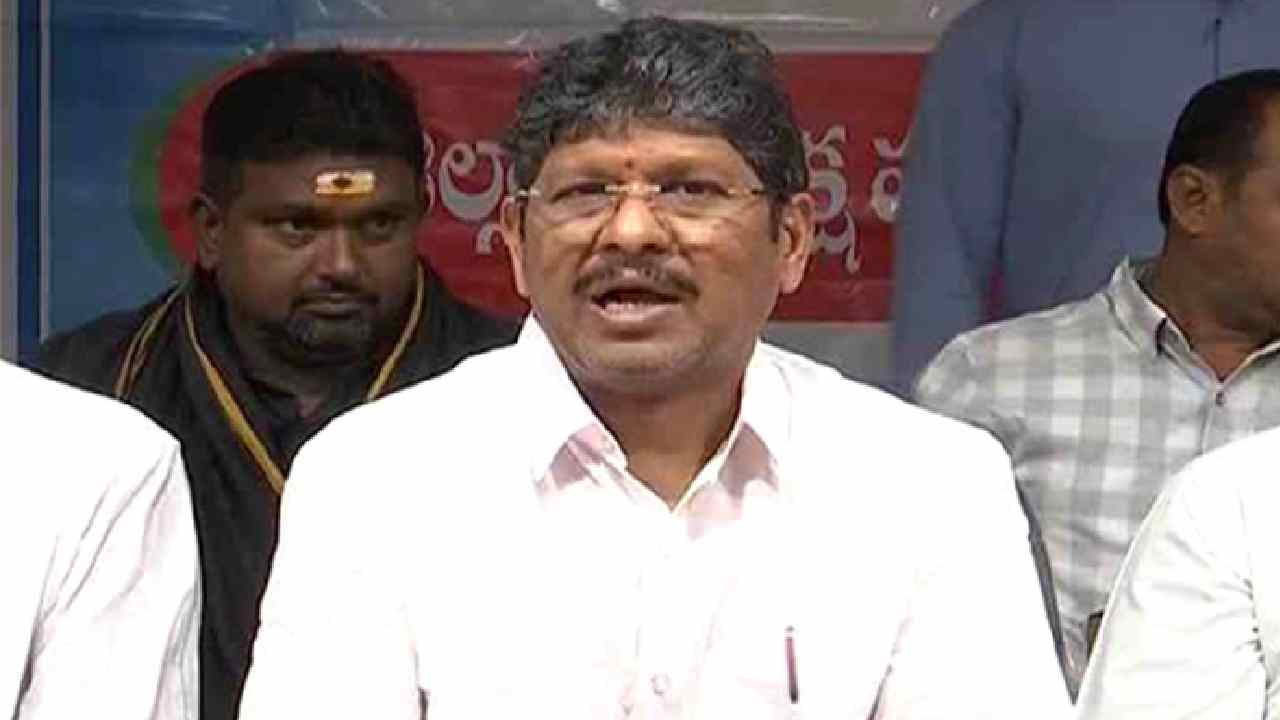 AP JAC Amaravati employees: మేము ప్రభుత్వాన్ని ఎన్నడూ బ్లాక్ మెయిల్ చేయలేదు: ఏపీ జేఏసీ అమరావతి ఉద్యోగులు