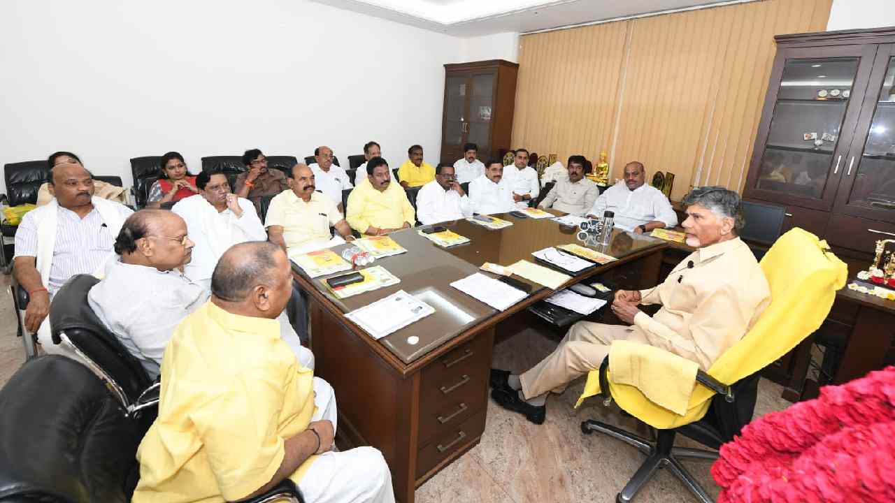 TDP: అసెంబ్లీ ఎన్నికల్లో యువతకే 40 శాతం టికెట్లు ఇవ్వాలని టీడీపీ నిర్ణయం!
