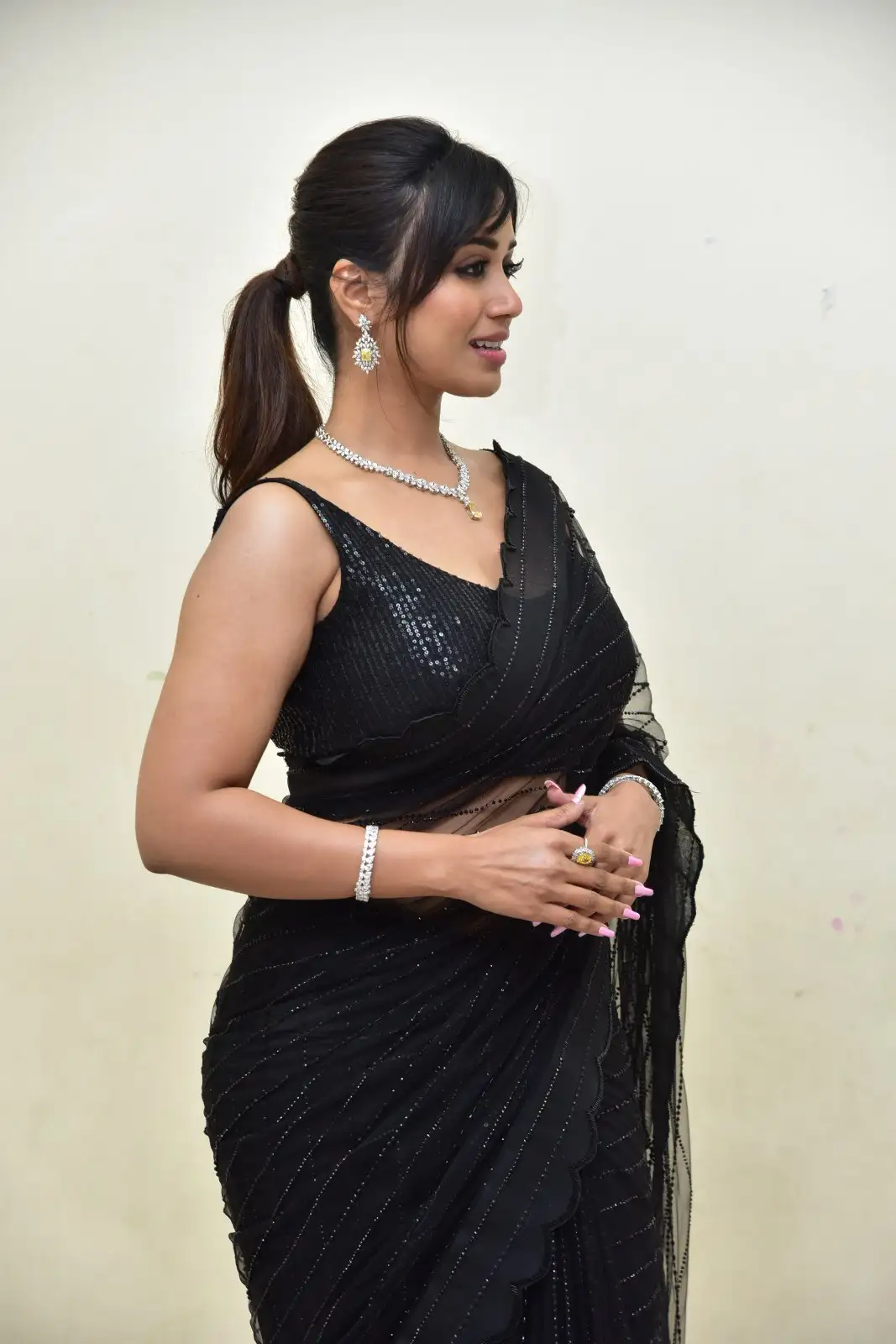 Nivetha pethuraj shines in Black Saree at Das Ka Dhamki Pre Release Event