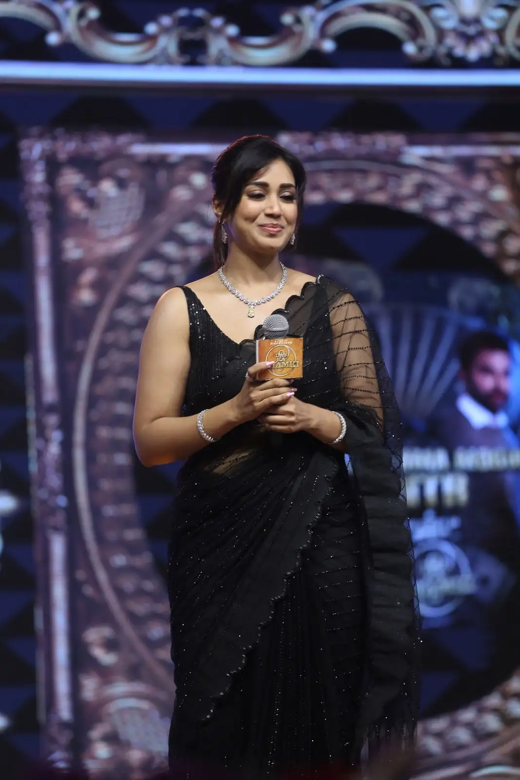 Nivetha pethuraj shines in Black Saree at Das Ka Dhamki Pre Release Event