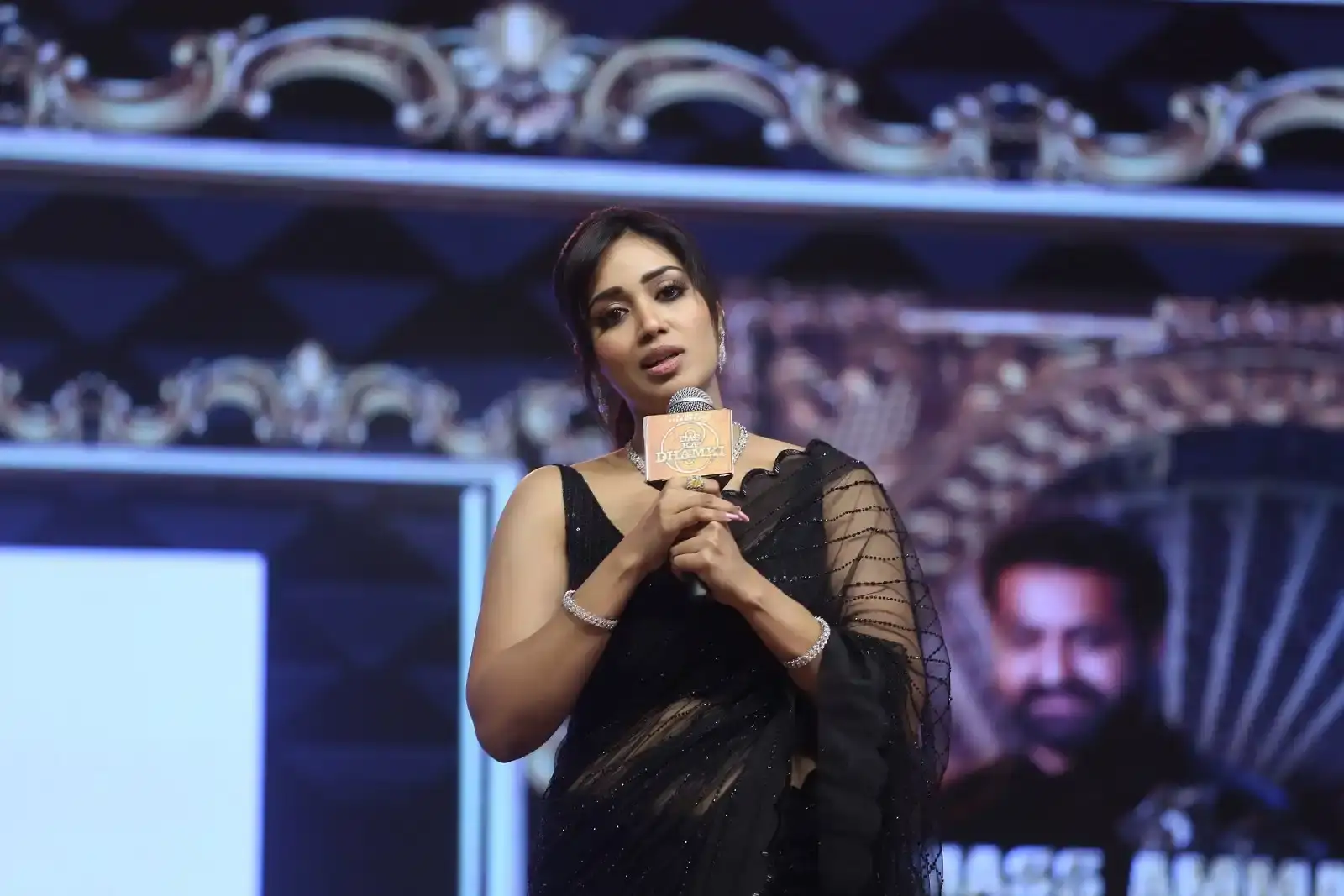 Nivetha pethuraj shines in Black Saree at Das Ka Dhamki Pre Release Event