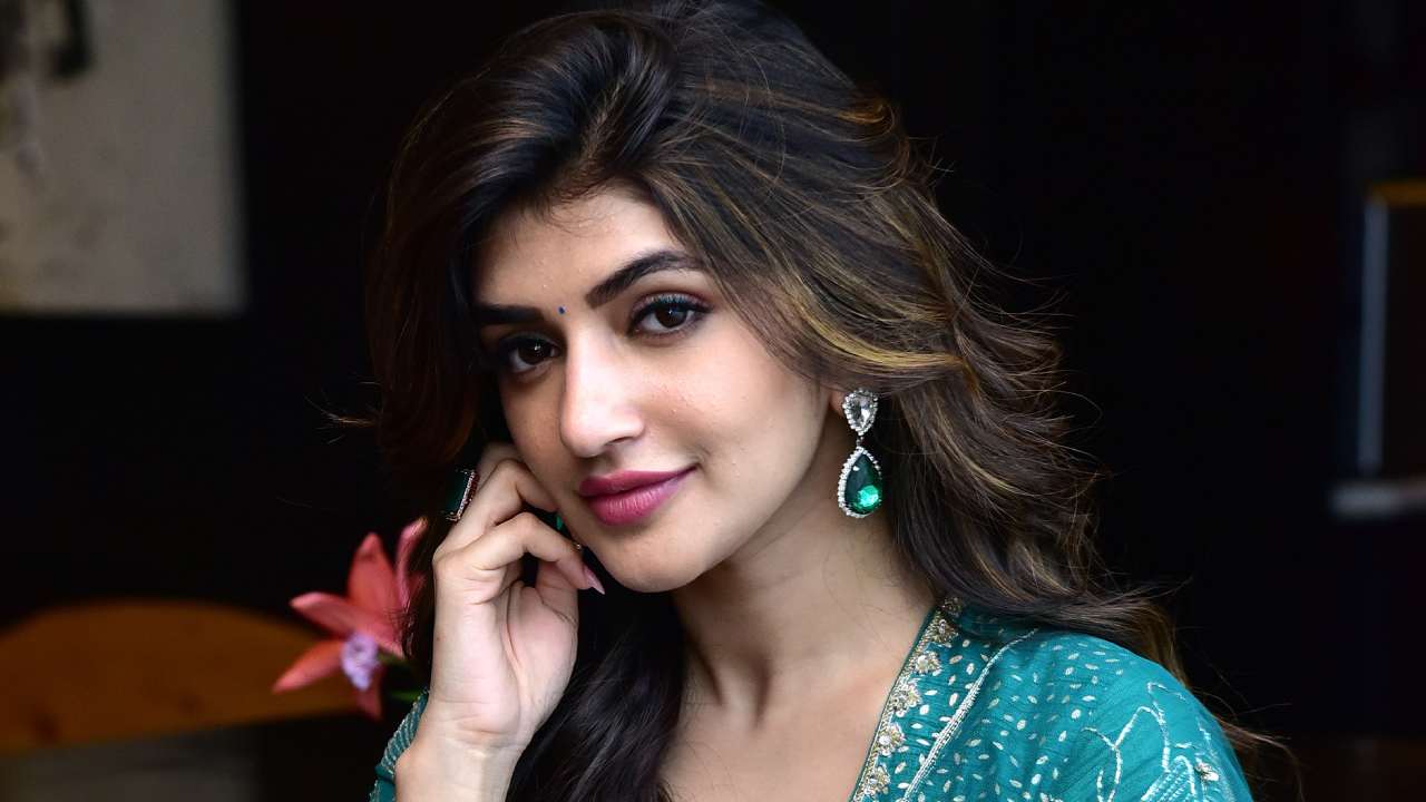 Sreeleela: అప్పుడు శ్రుతి హాసన్.. ఇప్పుడు శ్రీలీల.. పవన్ ఛాన్స్‌తో అలా..!