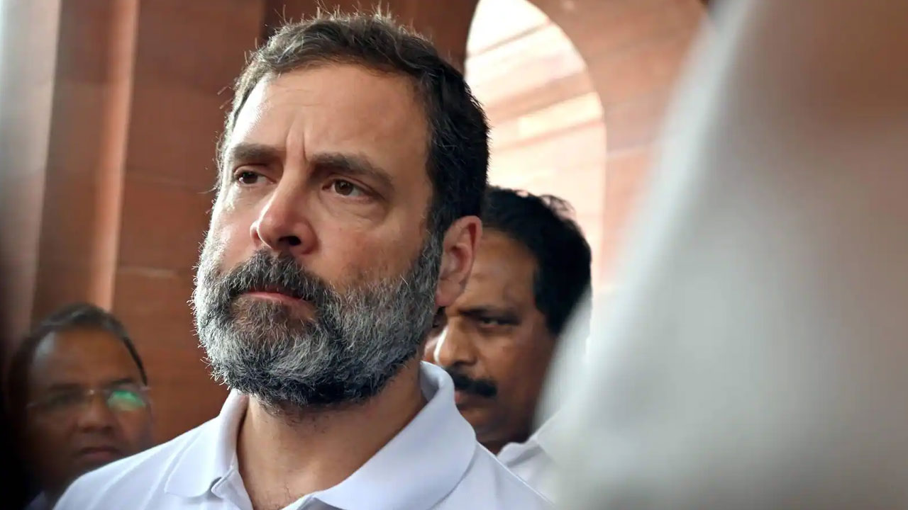 Rahul Gandhi: కాంగ్రెస్ నేత రాహుల్ గాంధీకి మరో షాక్.. ఇల్లు ఖాళీ చేయాలంటూ నోటీసులు