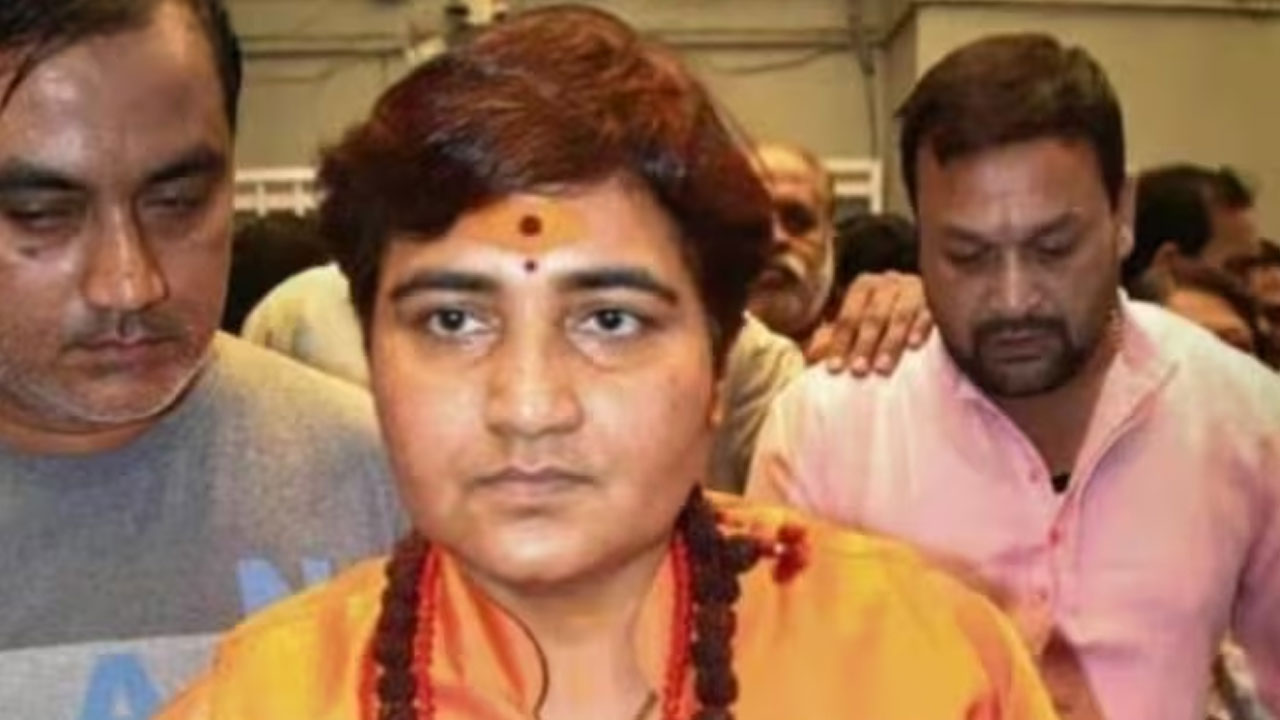 Congress: ఎంత ధైర్యం? రాహుల్ మీద చేసిన వ్యాఖ్యలకు గాను సాధ్వీపై మండిపడ్డ కాంగ్రెస్