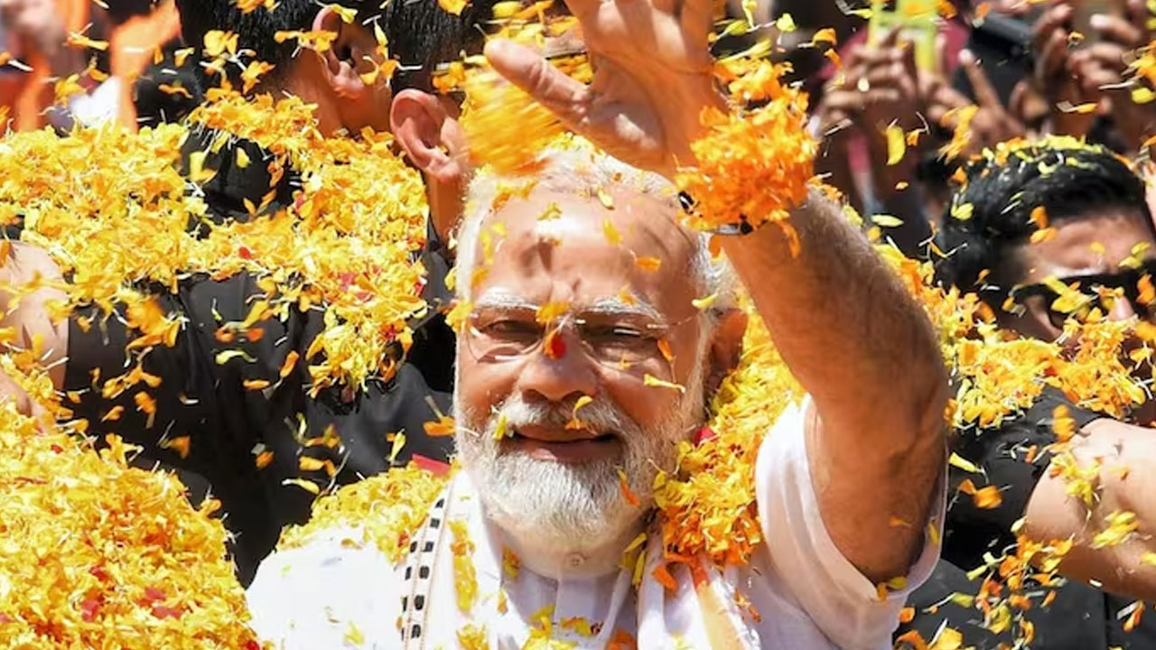 Congress on Modi: నువ్వు జస్ట్ ప్రధానివి మాత్రమే.. రాహుల్ గాంధీపై విమర్శలకు మోదీపై కాంగ్రెస్ రియాక్షన్