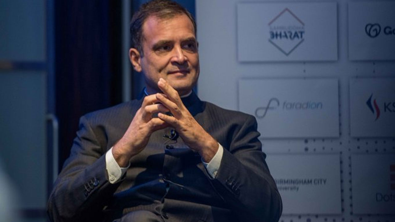 Rahul Gandhi: గెడ్డం గీసుకుని, సూట్ వేసుకుని కొత్త లుక్‭లో ఆశ్చర్యపరిచిన రాహుల్ గాంధీ