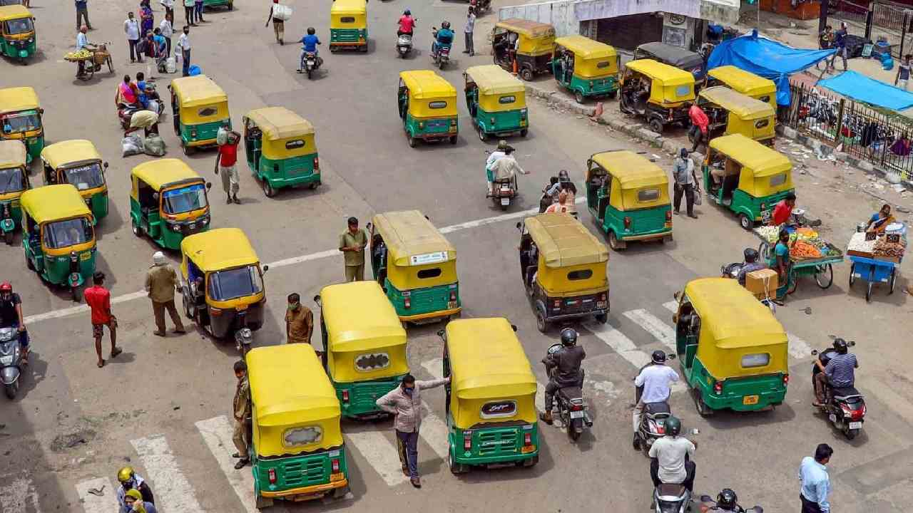 Bengaluru: ర్యాపిడోకు వ్యతిరేకంగా బెంగళూరులో ఆటో యూనియన్ సమ్మె.. నిలిచిపోయిన 2.10 లక్షల ఆటోలు