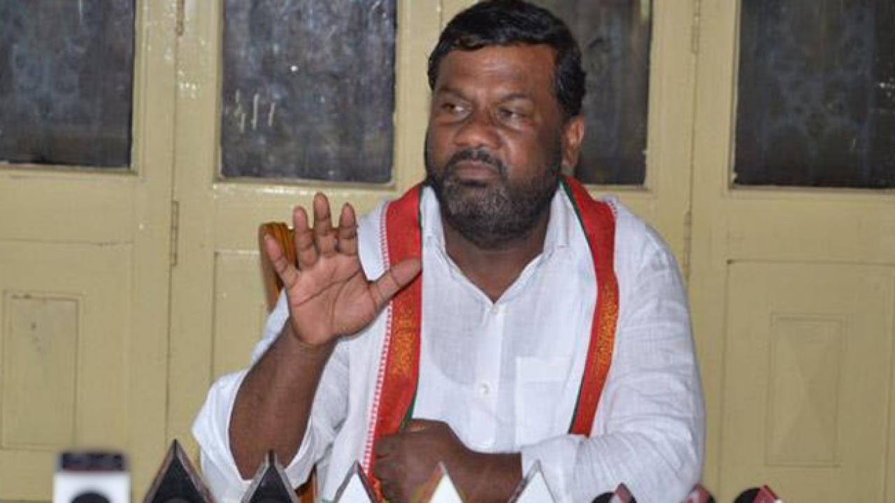 Gajjala Kantham: బండి సంజయ్‌పై సీబీఐ, ఈడీ దాడులు చేయించాలి.. ప్రజా సంఘాల జేఏసీ ఛైర్మన్ గజ్జల కాంతం డిమాండ్