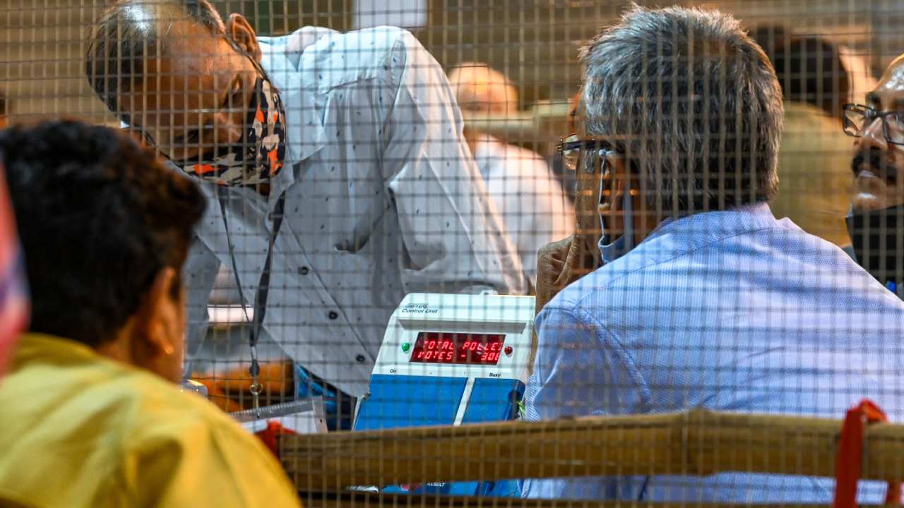 MLC Elections Results 2023: రెండో ప్రాధాన్య ఓటే కీలకం కానుందా..! పశ్చిమ రాయలసీమ ఎమ్మెల్సీ ఎన్నికల కౌంటింగ్ ప్రారంభం..