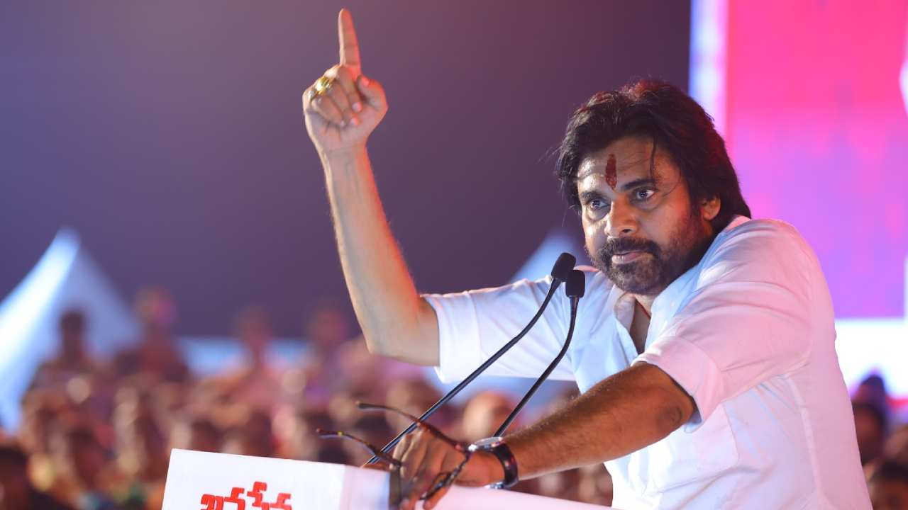Pawan Kalyan : వినోదాయ సిత్తం రీమేక్ సినిమాకు పవన్ ఎంత తీసుకుంటున్నాడో చెప్పేశాడు.. 25 రోజులకు మరీ అంత ఎక్కువా ?