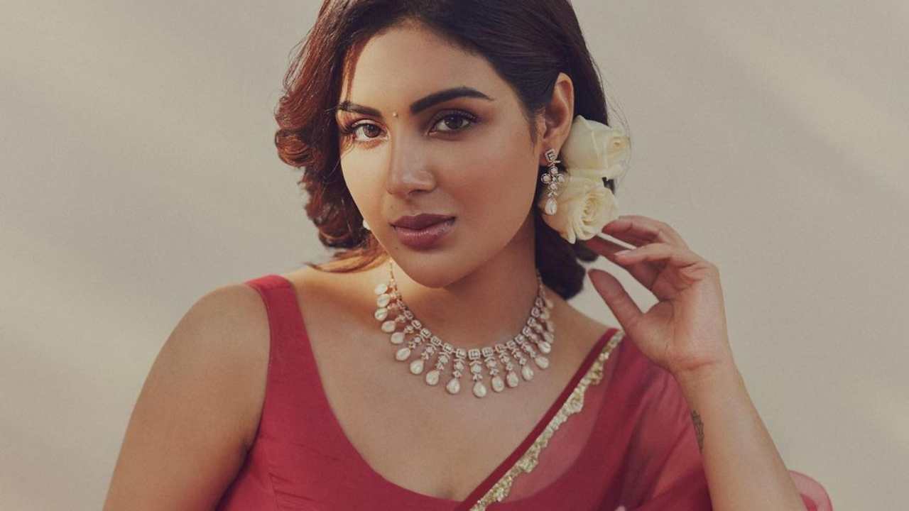 Samyuktha Menon : అసలు పట్టించుకోరా? విరూపాక్ష టీంపై ట్విట్టర్ లో ఫైర్ అయిన సంయుక్త.. సారీ చెప్పిన చిత్రయూనిట్..