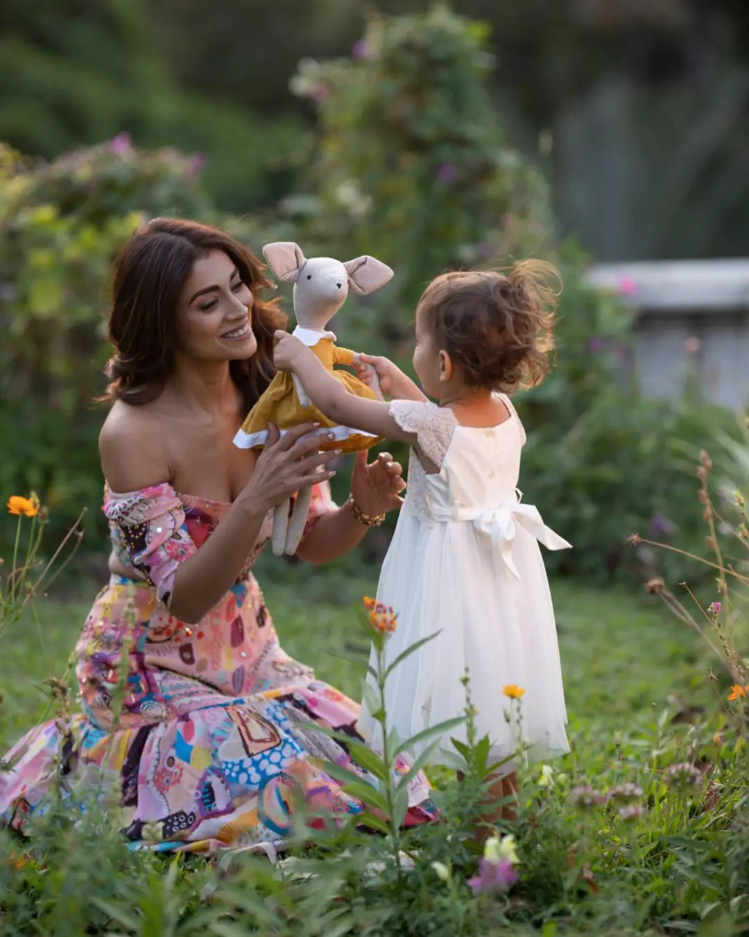 Shriya Saran Photoshoot with her daughter