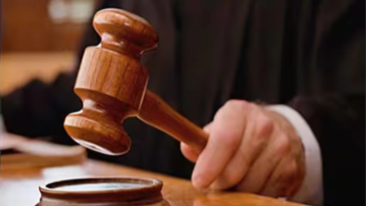 Spain Court : మాజీ భార్యకు రూ.1.75 కోట్లు చెల్లించాలని.. వ్యక్తిని ఆదేశించిన స్పెయిన్‌ కోర్టు