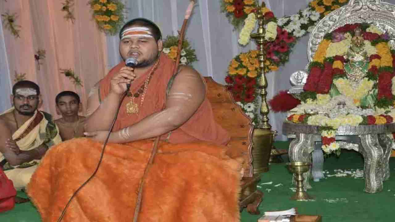 Sri Sri Swatmanandendra Saraswati: శారదా పీఠానికి రాజకీయ పార్టీతో సంబంధం లేదు.. హిందు ధర్మంకోసం మేం పనిచేస్తున్నాం..