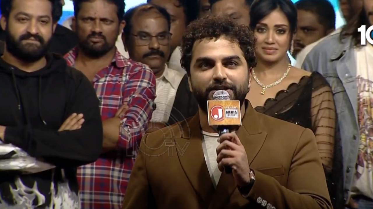 Vishwaksen : నేను పడిపోతే బాగుండు అని చాలా మంది కోరుకుంటున్నారు.. నేను ఏడవాలని అనుకుంటున్నారు..