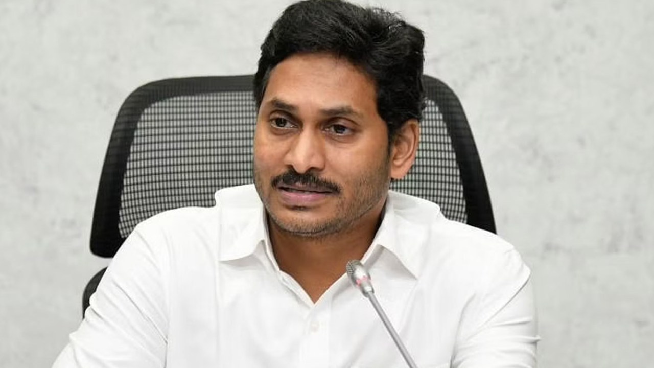 AP CM Jagan : పిల్లలను బడికి పంపేలా అమ్మఒడి.. ఇంటర్మీడియట్‌ వరకూ వర్తింపు : సీఎం జగన్