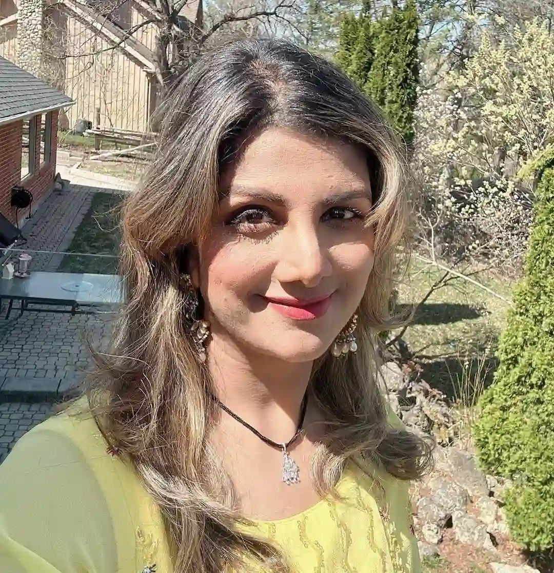 Actress Rambha selfie photoshoot on eve on Puthandu