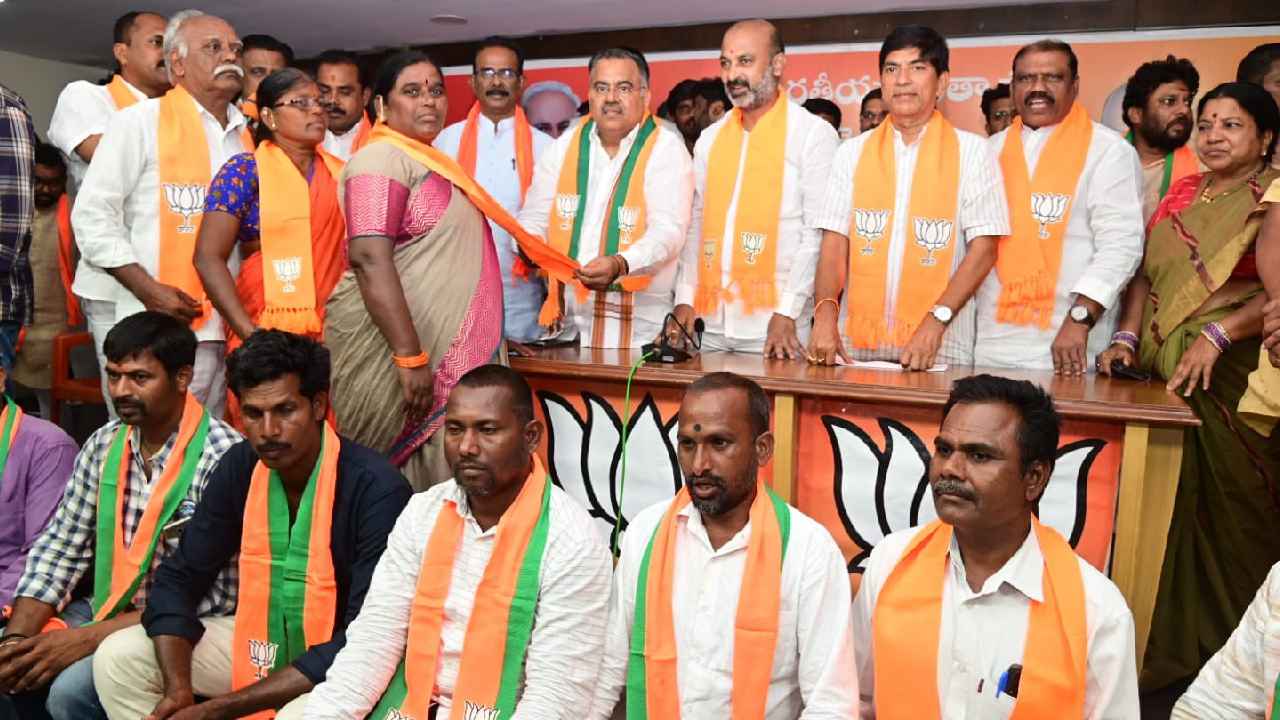 Bandi Sanjay : 23న చేవెళ్లకు అమిత్ షా, నీతివంతమైన పాలన కావాలంటే బీజేపీకి మద్దతివ్వండి-బండి సంజయ్