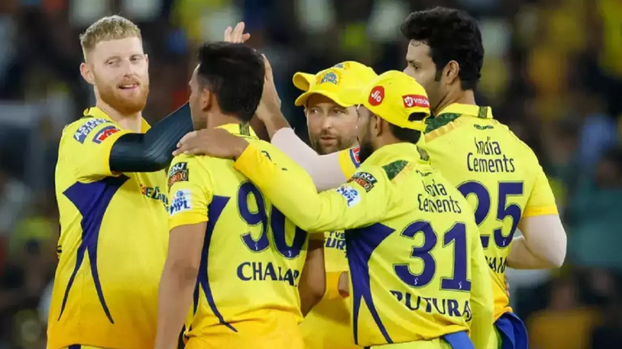 IPL 2023: సీఎస్‌కే ఫ్యాన్స్‌కు బ్యాడ్‌న్యూస్ .. మరోవారం రోజులు జట్టుకు దూరంగా స్టార్ ఆల్‌రౌండర్ ..